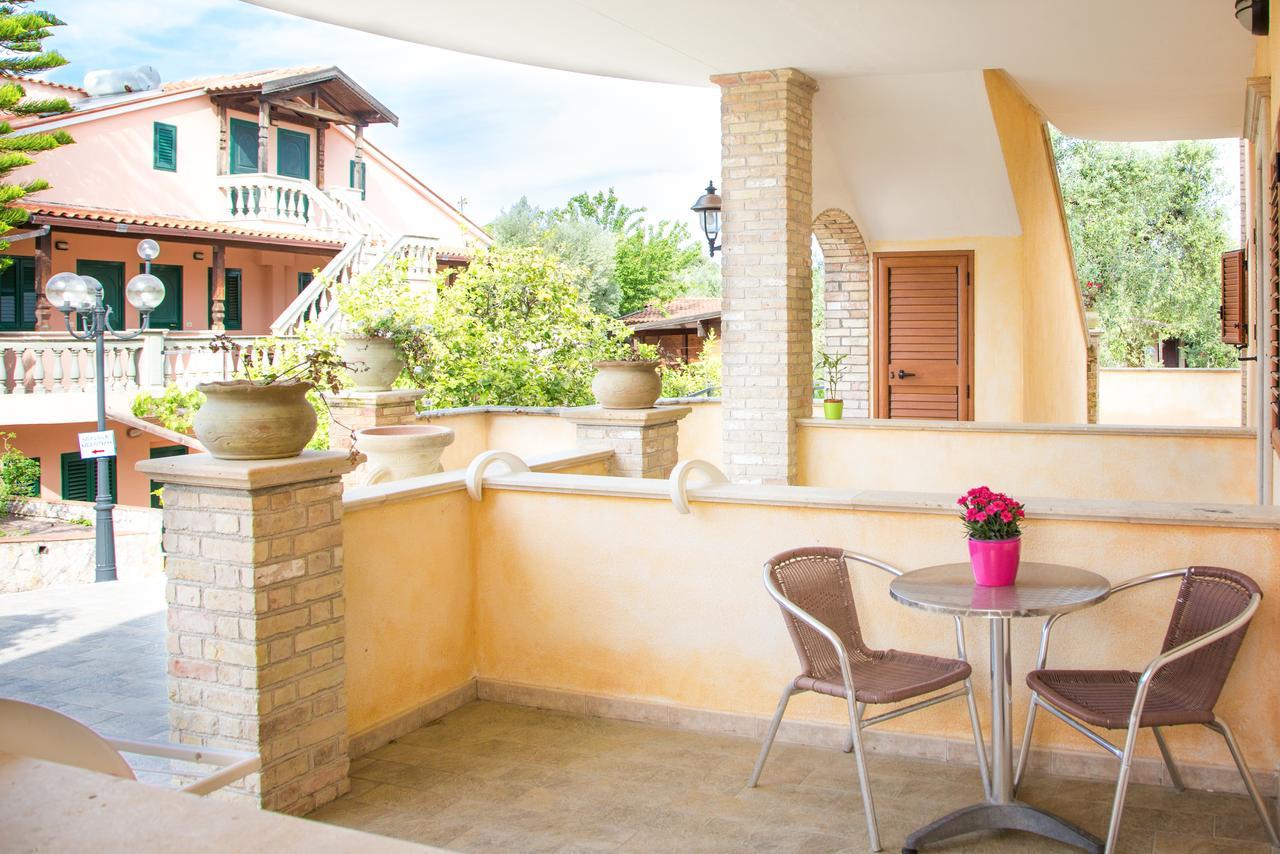 Albergo Il Giardino Фоче-Варано Екстер'єр фото